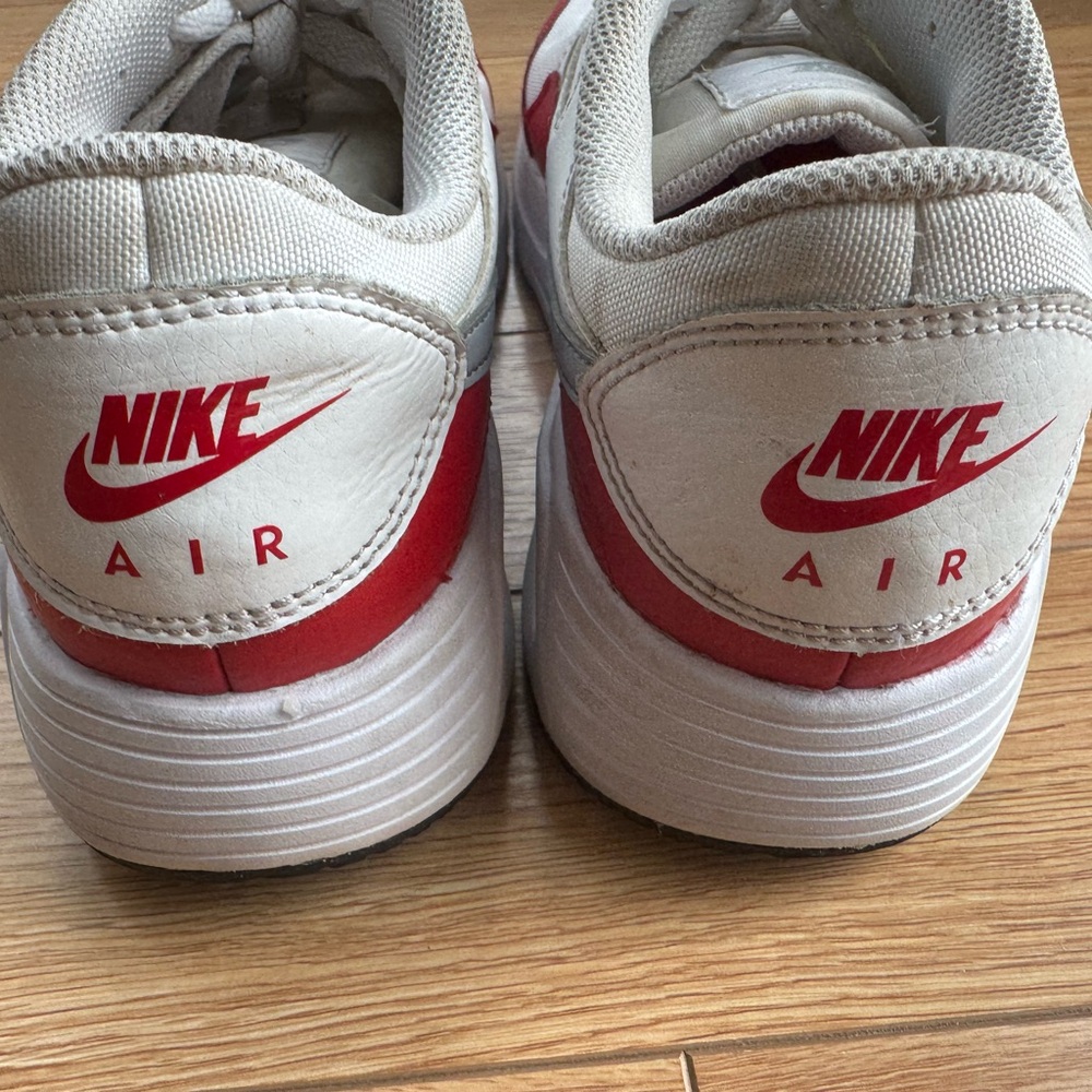 Nike Air Men’s Sneakers – White & Red – Size 9 - Picture 5 of 12